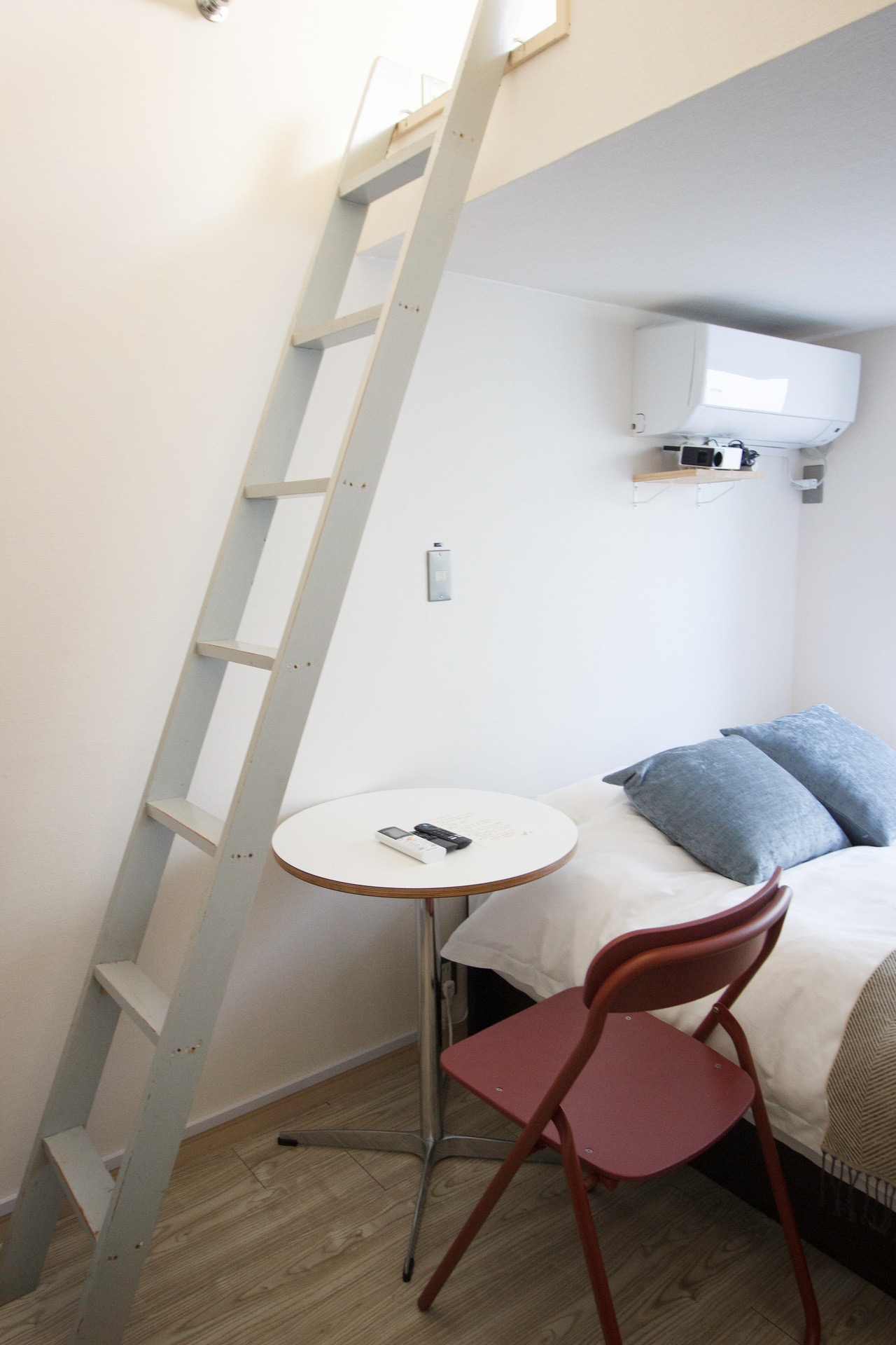 Room 302 — photo 2